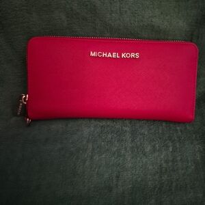 Women's Michael Kors Red Wallet Plenty Of Compartments For ID And Credit Cards